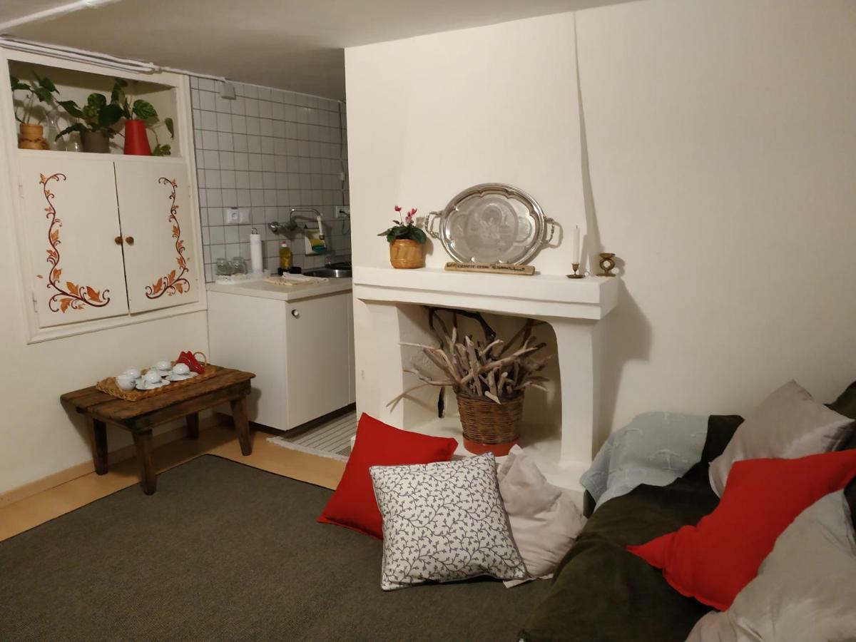 Spitaki Spata Airport Studio Екстер'єр фото